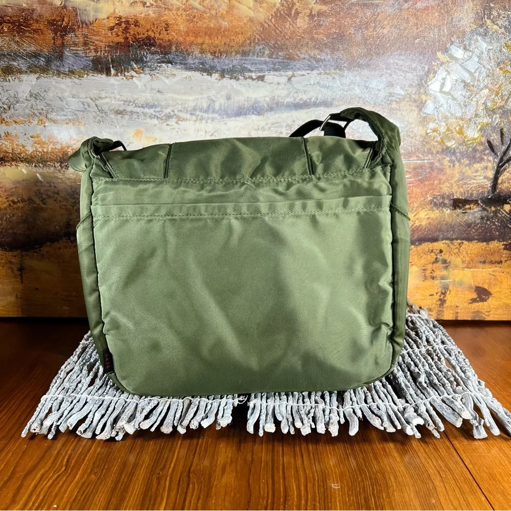 Tamrac 5426 Aria 6 Compact Camera Accessory Shoulder Bag Great Condition